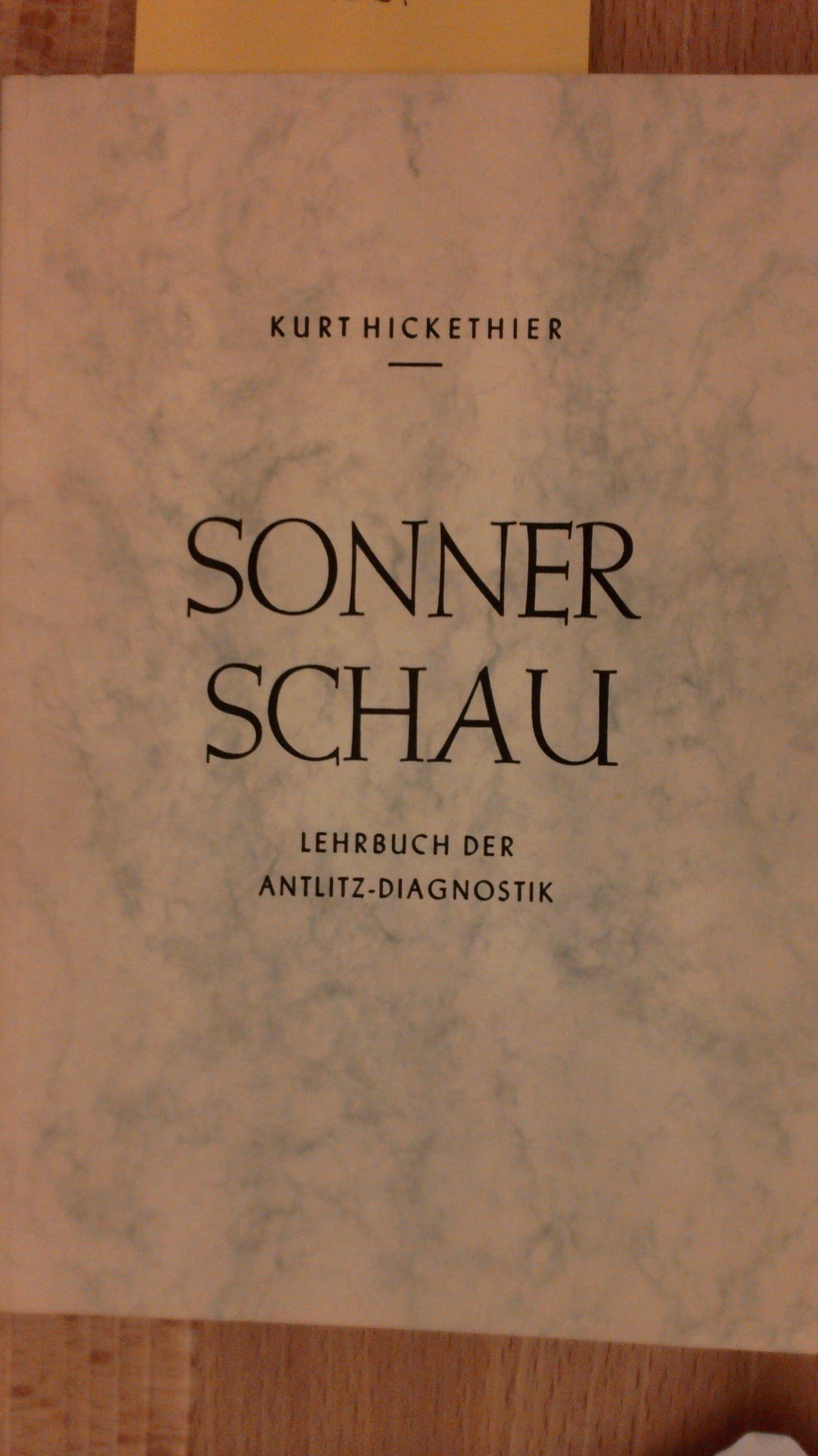 Sonnerschau : Lehrbuch der Antlitz-Diagnostik